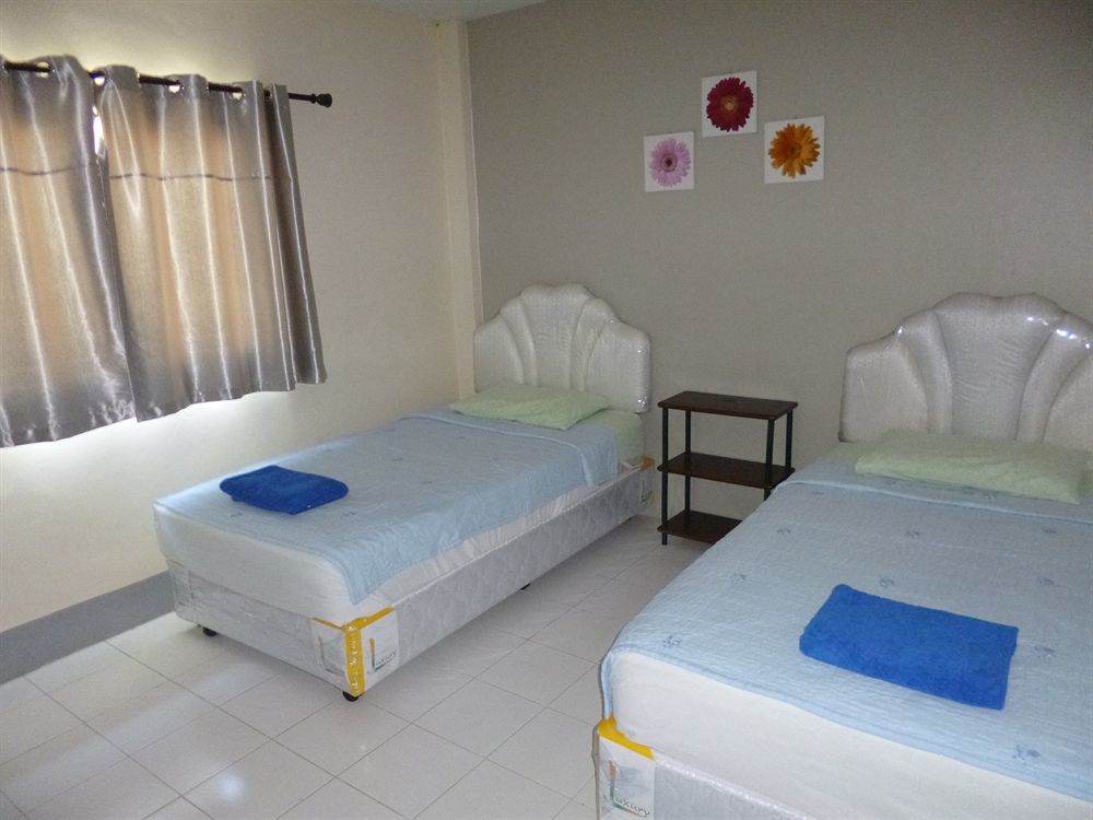 Pineapple Guesthouse Karon Dış mekan fotoğraf