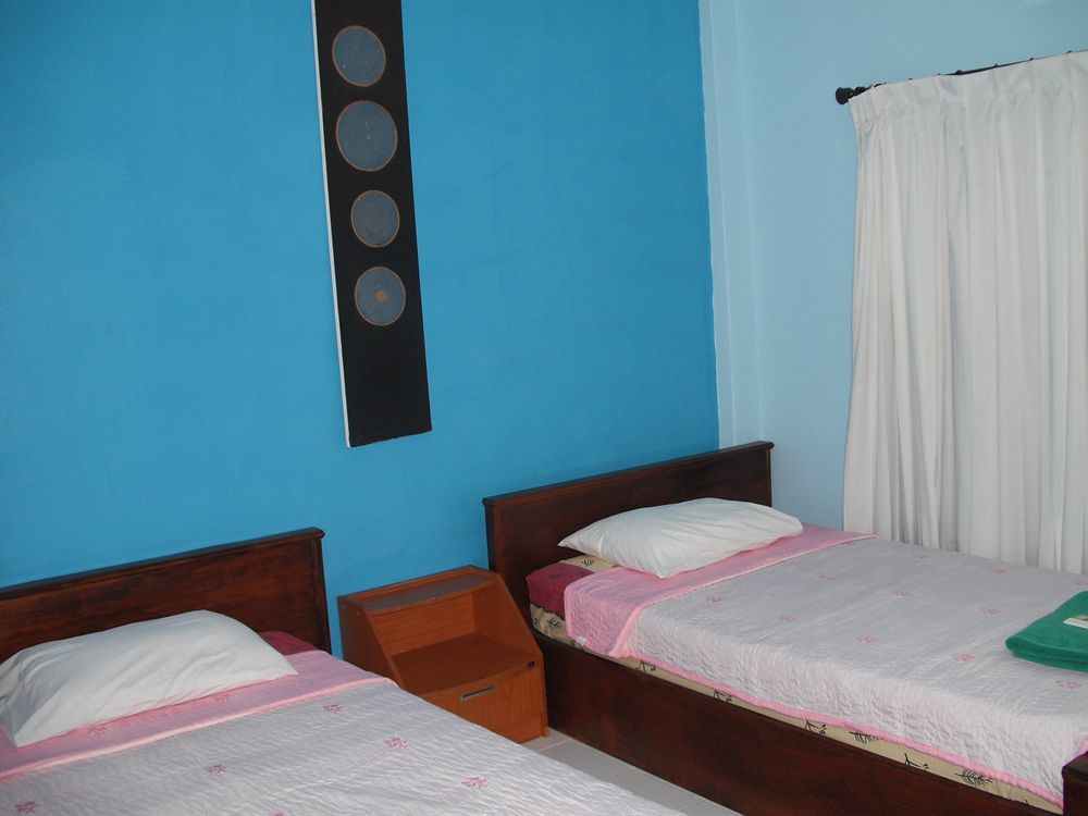 Pineapple Guesthouse Karon Dış mekan fotoğraf